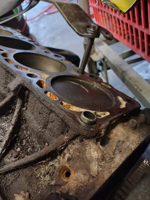 El Vela's Autoservice 3