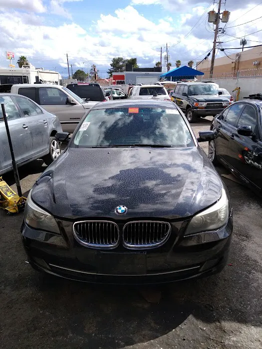 El Vela's Autoservice 9