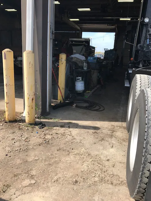 Avon Truck Services Center 2