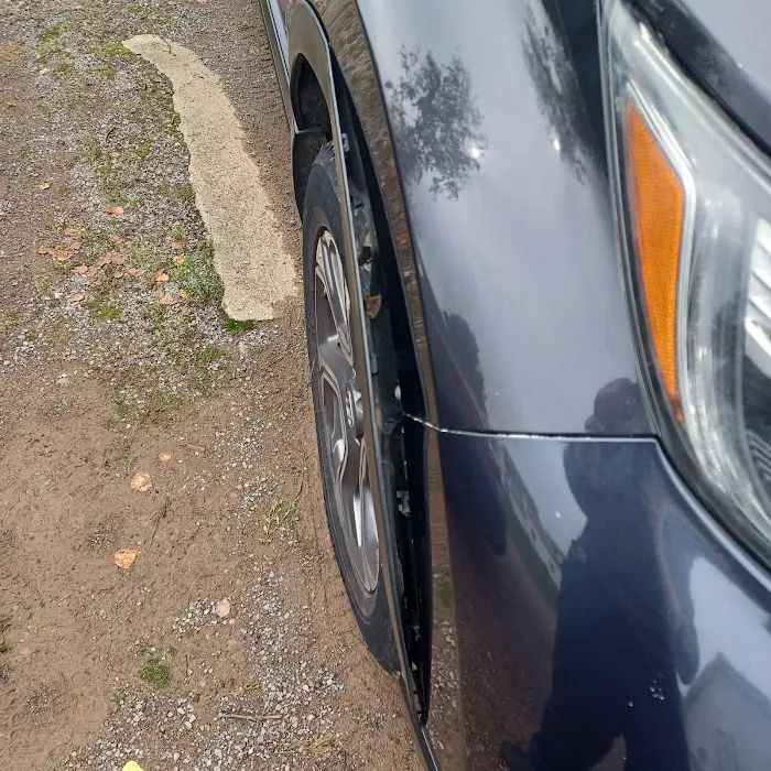 Runyan's Auto Body 2