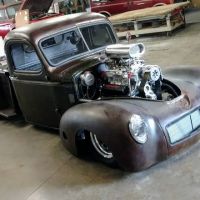 Walton's Auto Parts & Glass