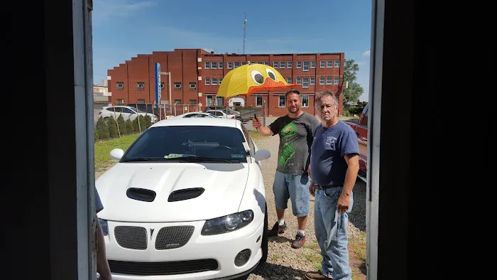 D & M Auto Body Shop 9