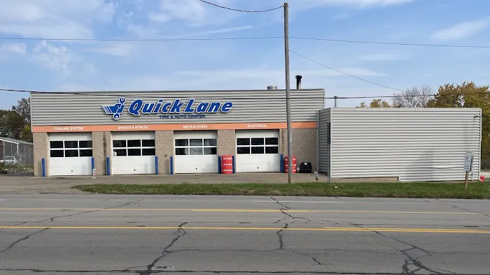 Quick Lane at Diehl Ford of Massillon 6