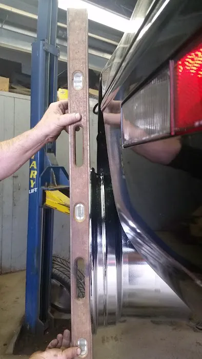 Mister Smith's Garage 0