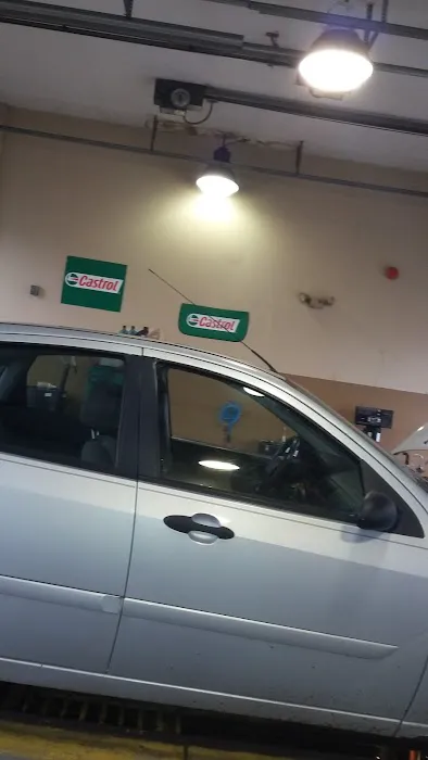 Express Lane Oil Change 0