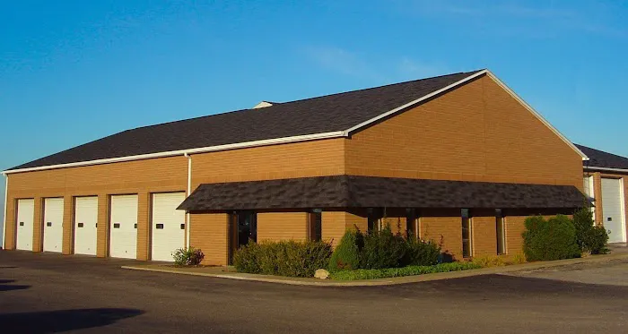 Beechy's Inc of Winesburg 0