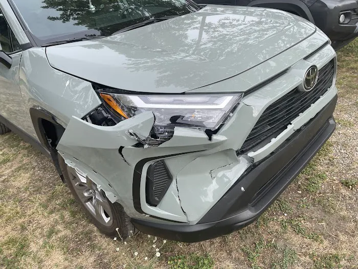 Ken & Tammy's Collision Auto Body 3