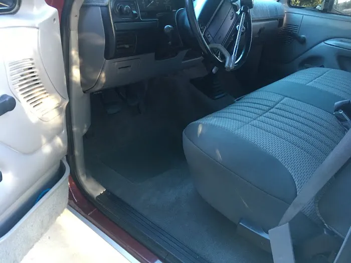 Mac's Auto Upholstery 4