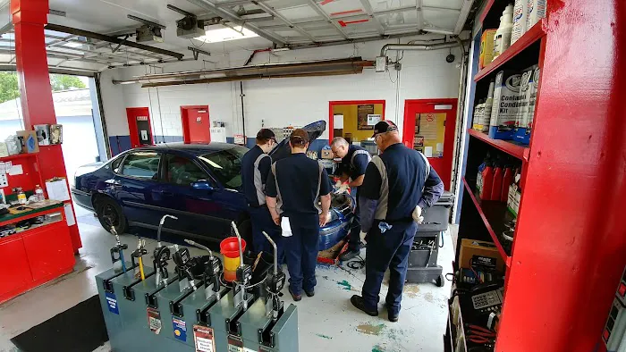 Gary's Quick Lube 2