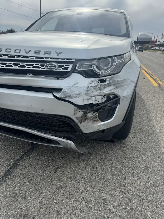 Waterford Collision & Towing Inc 0