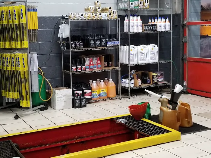 Al's Quick Lube, Tire Express and Auto Detailing 3