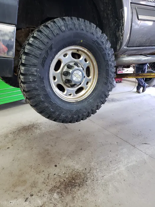Skidmore Auto Center 3