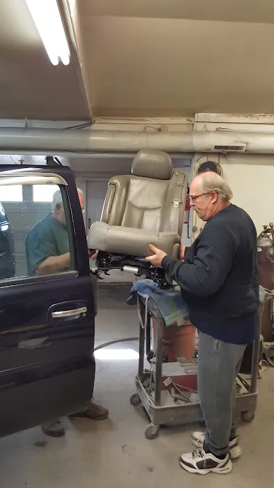 Maple Avenue Auto Collision 4
