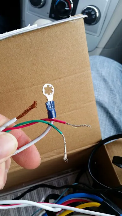 Duke's Car Stereo 7