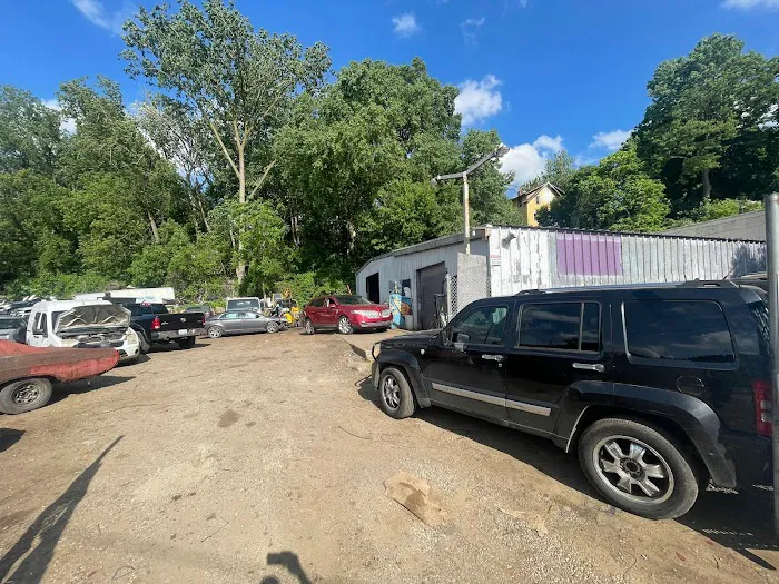 Guevara Towing & Mechanic 0