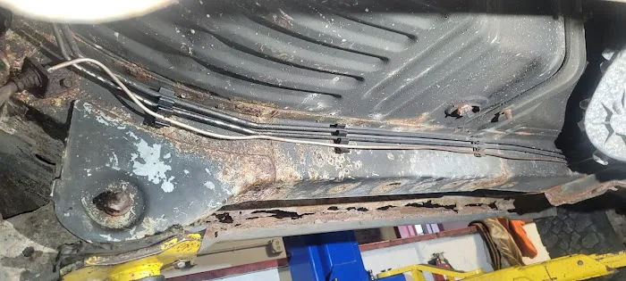 Johnny Shop Auto Repair 5