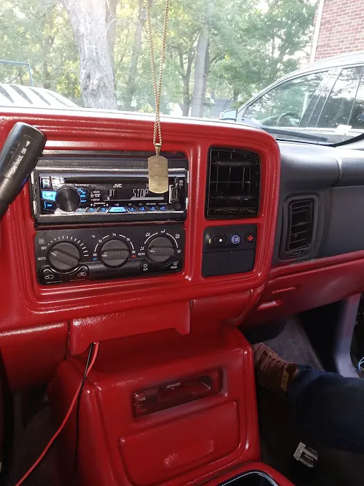 Omega's Auto Repair & Audio Installation 4