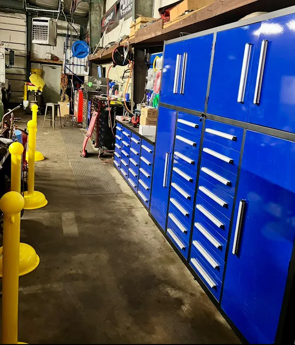 NAPA Heavy Duty Truck Center - Sam's Truck & Trailer Repair 5