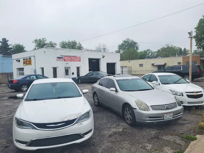 R8 Auto Repair 0