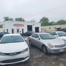 R8 Auto Repair ico