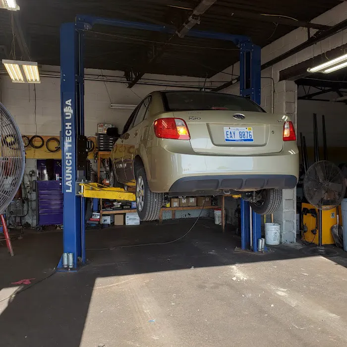 Walker's Auto Service 3