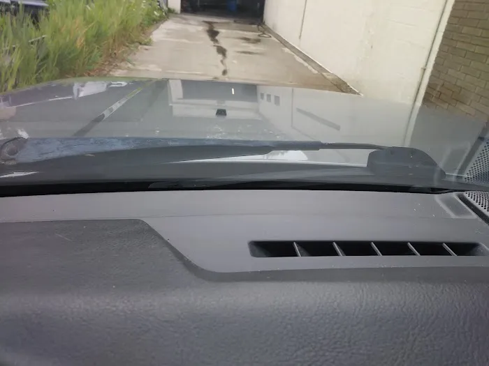 White's Auto Glass & Trim 6