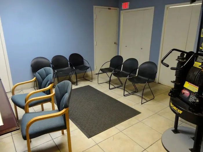 BrokersAndSellers - Service Center 4
