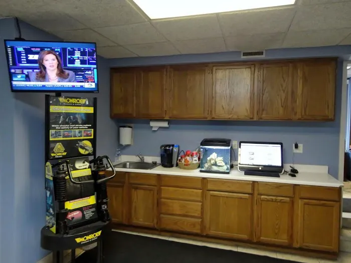 BrokersAndSellers - Service Center 7
