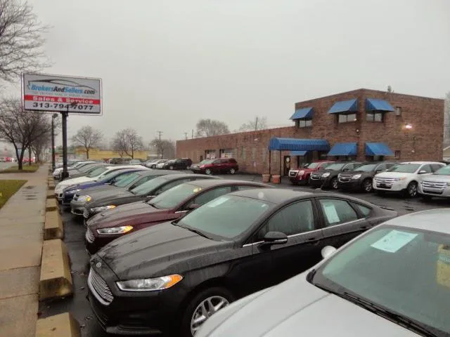 BrokersAndSellers - Service Center 2