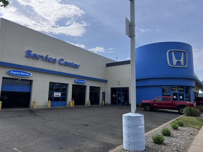 LaFontaine Honda Dearborn Service Center 4