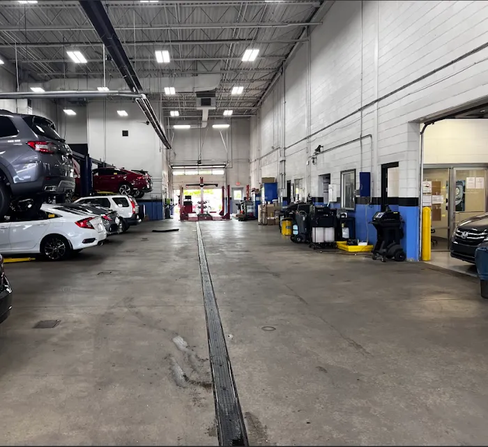 LaFontaine Honda Dearborn Service Center 8