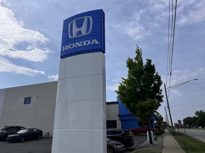 LaFontaine Honda Dearborn Service Center 6
