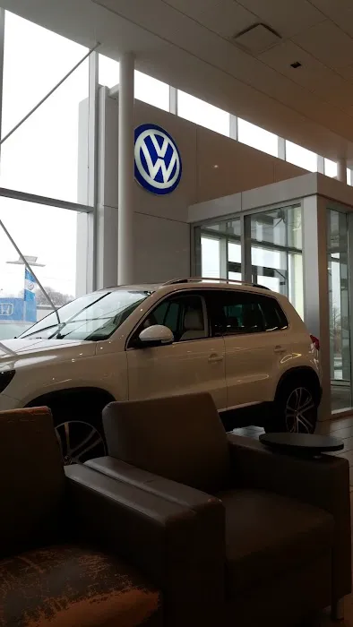 LaFontaine Volkswagen Dearborn Parts Center 4