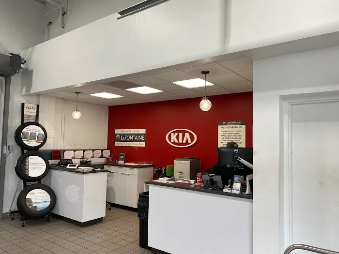 LaFontaine Kia of Dearborn Service Center 1