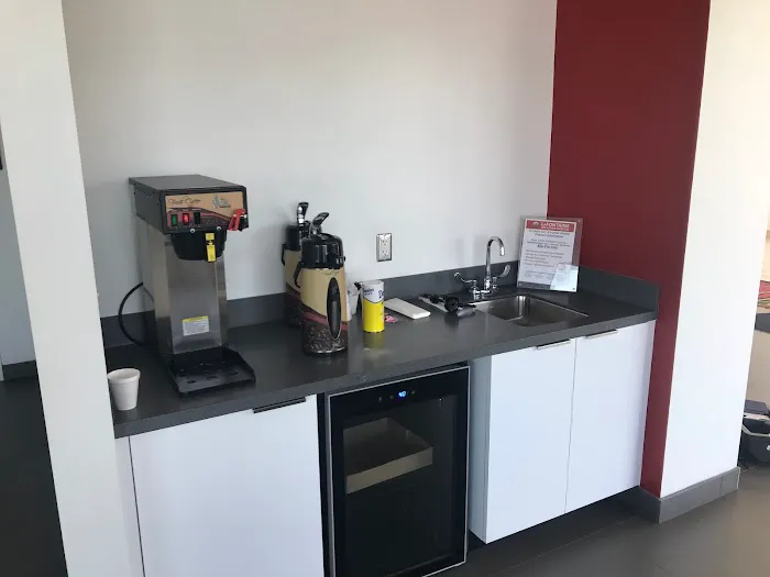 LaFontaine Kia of Dearborn Service Center 0