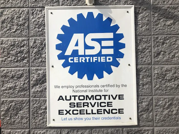 Riverview Mobil Auto Service 1