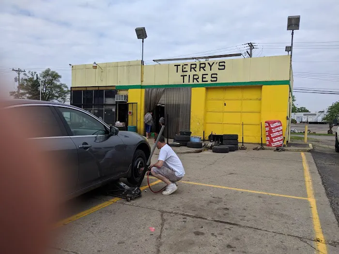 Terry's Tires 2