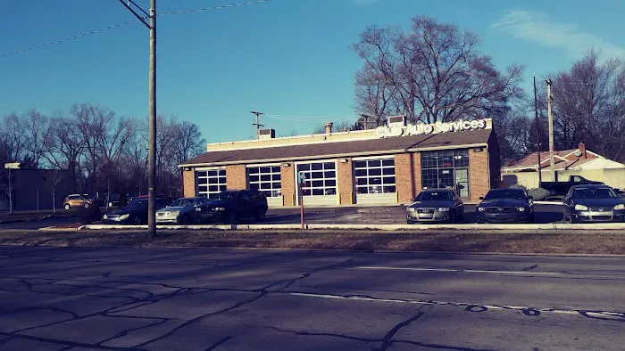 Club Auto Services 8