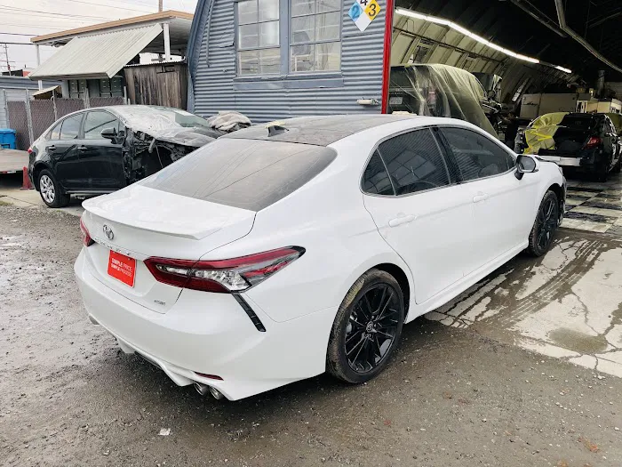 DG Auto Body Shop 3