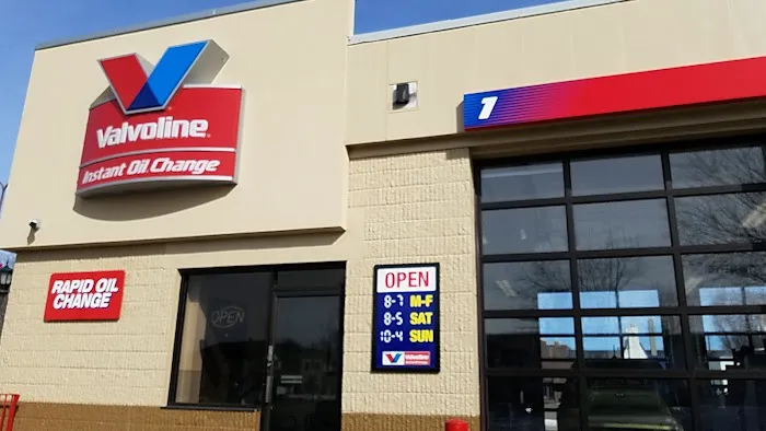 Valvoline Instant Oil Change 9
