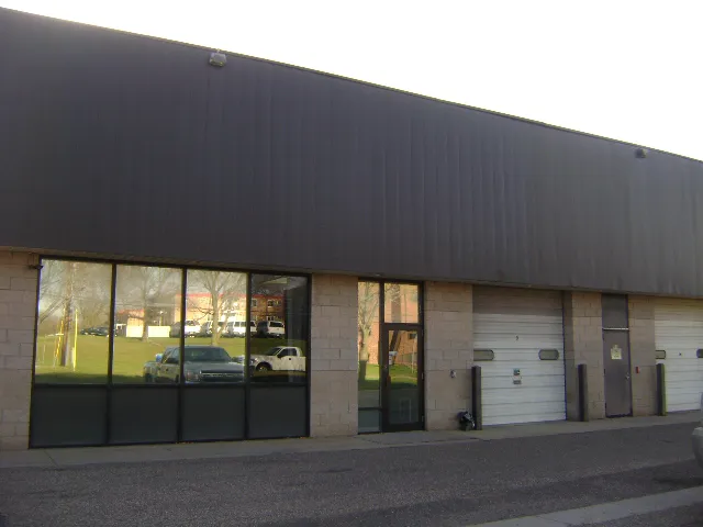 Maplewood Collision Center 3