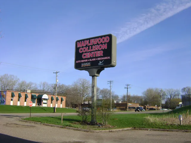 Maplewood Collision Center 6