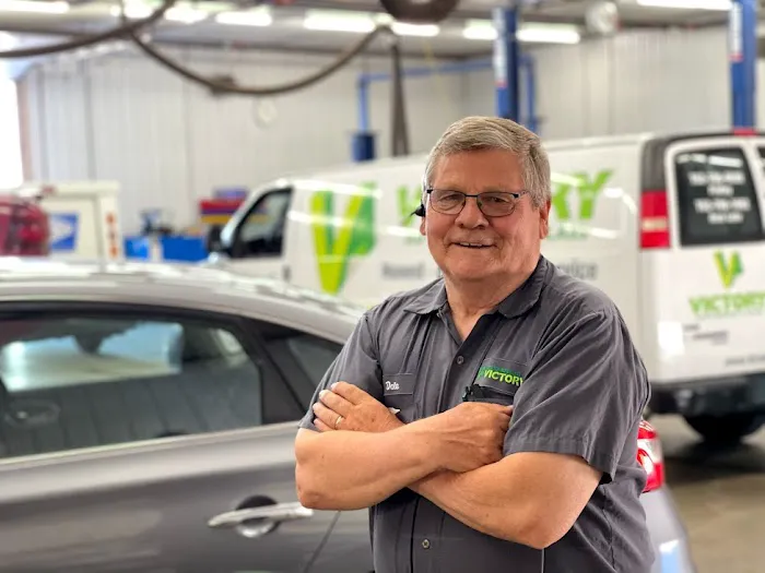 Victory Auto Service & Glass—Maplewood 5