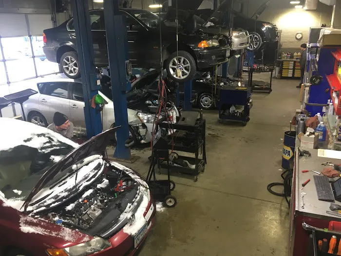 Lloyd's Automotive Service 2