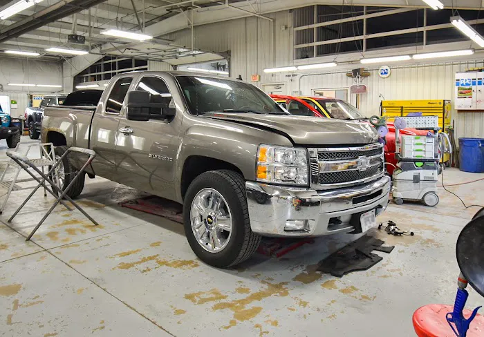 Van Horn Collision Center - Manitowoc 4