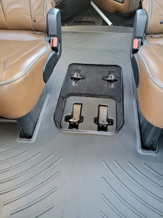 Hawkeye Truck Equipment 9