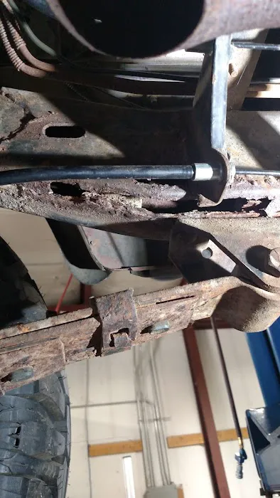 TOM DAVIS AUTOMOTIVE 1