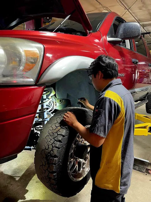 Cotofos Auto Service 7