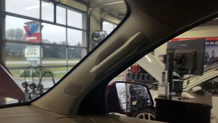 Valvoline Instant Oil Change 3