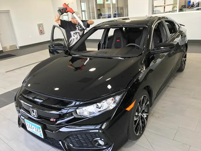 Premier Auto Glass 9